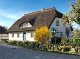 Haus Ketzenberg 1 - Lütt Mööv, venkovský dům v destinaci Groß Zicker