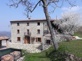 Ca' Növa, hotel v destinaci Valverde Pavia