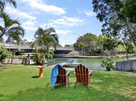 Clouds End, villa in Noosaville