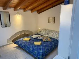 Deni's Apartments