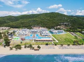 Korumar Ephesus Beach & Spa Resort - Ultra All Inclusive, hotelli kohteessa Kuşadası