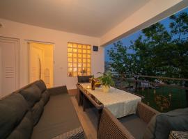 Apartman Karla, ξενοδοχείο σε Σολίν