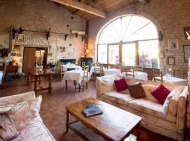 Hotel Karina, hotel v destinaci Jarnac