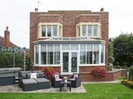 Number One St Lukes, hotel a prop de Estació de tren de Pleasure Beach, a Blackpool