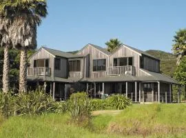 Pawhaoa Bay Villas