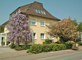 Pension Franzbäcker, guest house in Warburg