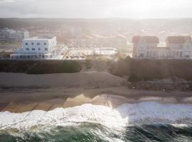 Le Grand Hotel de la Plage، فندق في بيسكاروس-بلاج