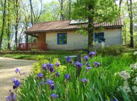 Le Village Enchanteur, parc de vacanță din La Chapelle-Aubareil