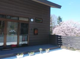 Okunikko Guesthouse JUN, hotel cerca de Templo de Chuzenji, Nikko