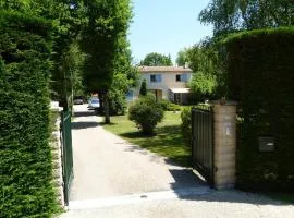 Villa familiale aux portes du Médoc et à 2 pas de Bordeaux
