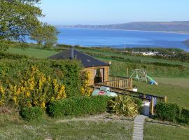 Rustic Log Cabin, accommodation in Greencastle
