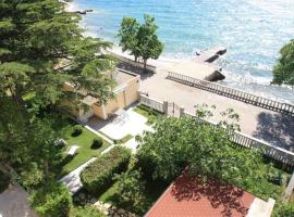 Villa Miljana, alquiler vacacional en la playa en Kraljevica