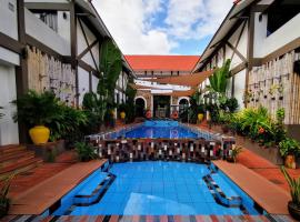 Victory Road Villas, hotel with jacuzzis in Phong Nha