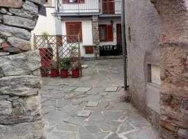 Il Castello, hotel con parcheggio a Nebbiuno