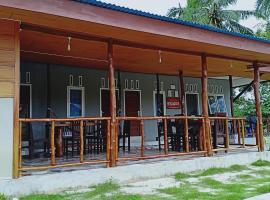 Arthur Homestay Telescope Mentawai, Hotel mit Parkplatz in Tua Pejat