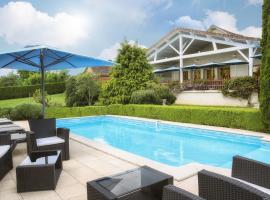 Logis Hôtel-Restaurant Les Voyageurs, hotel La Coquille-ban