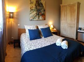 La Villa Esterel & SPA, B&B in Village-Neuf