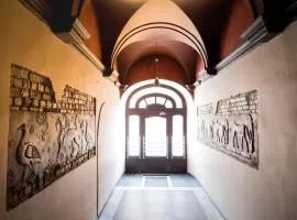 Rynek 20/21 -Cosy New Apartment on The Market Square - 4 Bedrooms - 8 People