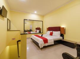 RedDoorz Plus near Ancol, hotel em Pademangan, Jakarta