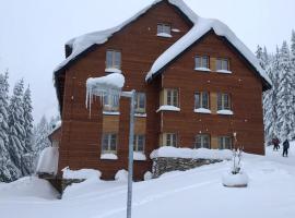 Apartmán Horní Mísečky J4, hotel u blizini znamenitosti 'Žičara Horní Mísečky-Medvědín' u gradu 'Horni Misecky'