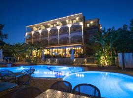 Paradise Lost Hotel-Apartments: Tolo şehrinde bir otel