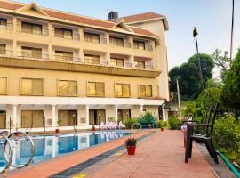 VITS Kamats Resort, Silvassa, hotel com piscinas em Silvassa