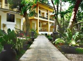 Mayas Guesthouse