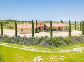 Aterno Estate & Vineyard, Main House & Guest House, villa in Templeton