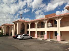 Luxury Inn, motel a Albuquerque