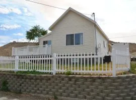 Baby Blue Sky - Price 2bd - Newly remodeled - nearby trails