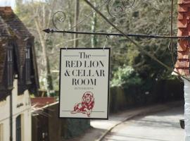 The Red Lion & Cellar Room, Betchworth, hotel v destinaci Betchworth