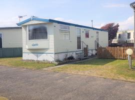 6 Berth with private Garden - 69 Brightholme Holiday Park Brean!, kempingas mieste Brean