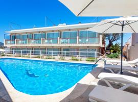 Hostal Molins Park, hotel in Ibiza-stad