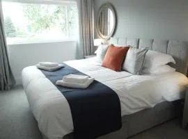 The Berwick - 3 Bed Townhouse near Birmingham Airport NEC & Genting