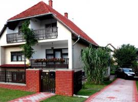 Margo Apartman, hotel v destinaci Fonyód