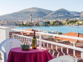 Villa Jadran Trogir ćiovo, hotel v Trogiru