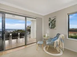 Breakers 2 12 - LJHooker Yamba
