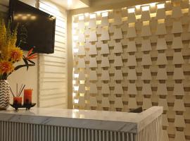 Legazpi में, होटल RNR Suites
