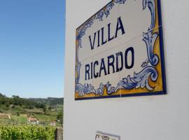 Villa Ricardo, hótel með bílastæði í Alcobaça