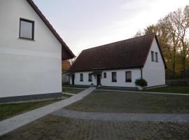Ferienwohnungen Dahms, vacation rental in Lütow