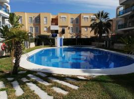 Riumar Solo Familias Serviplaya, hotel in Playa de Xeraco