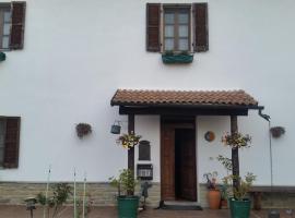 La Quiete tra le colline, bed and breakfast en Dego