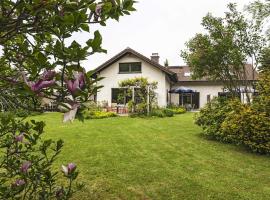 Ferienwohnung Putbus, hotel dengan parkir di Güstelitz