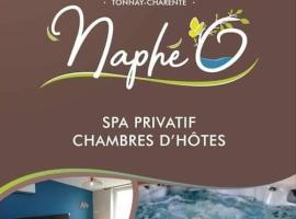 Naphéo, parkolóval rendelkező hotel Tonnay-Charente-ban