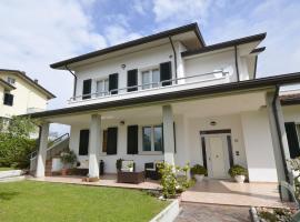 Belvilla by OYO Casa Cevoli โรงแรมสำหรับครอบครัวในGemmano