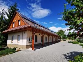 Palóc Ház, hotel with parking in Horpács