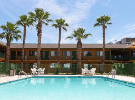 Budgetel Inn & Suites, hotel in Yuma