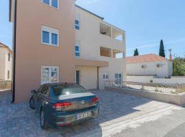 Apartments Luxury and Sea View, hotel de lujo en Brodarica