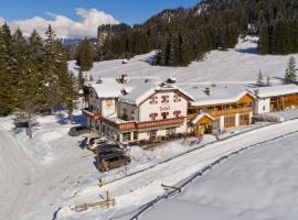 Alpin Natur Hotel Brückele, hotel in Braies