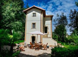 Il gatto e il violino, villa in Lido di Fermo